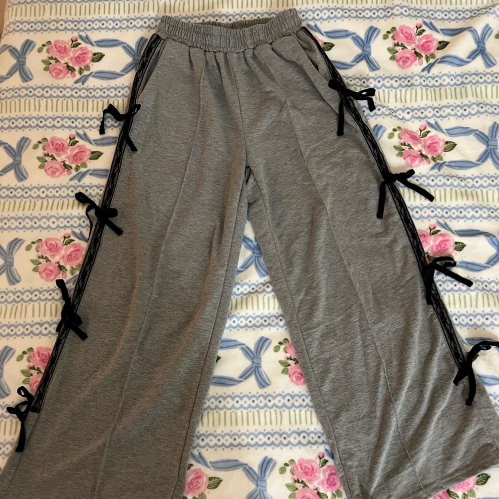 Gray Wide-Leg Pants with Black Bow Accents
